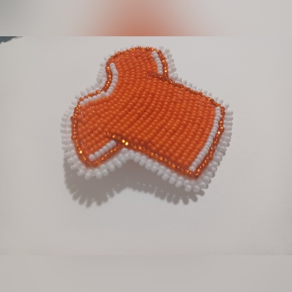 Orange shirt " every child matters " brooch - Picture 3 of 5